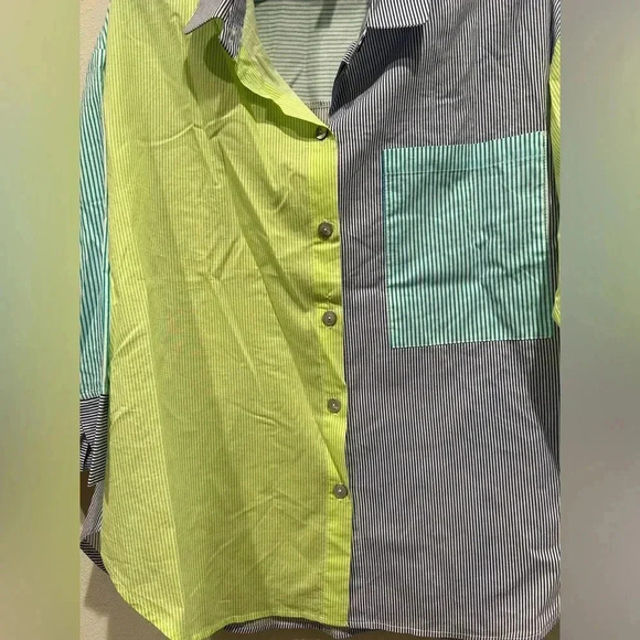 TERRA SJ Apparel Multi Colored Stripped Button Up Top / Size XS / - Picture 2 of 8